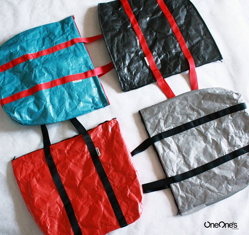 Big Tyvek\u00ae waterproof shopper bag