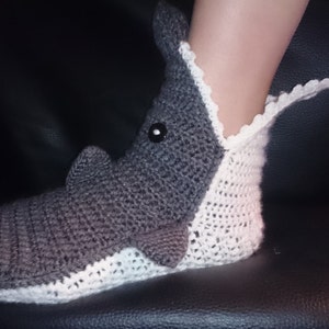 Shark slipper deals crochet pattern free