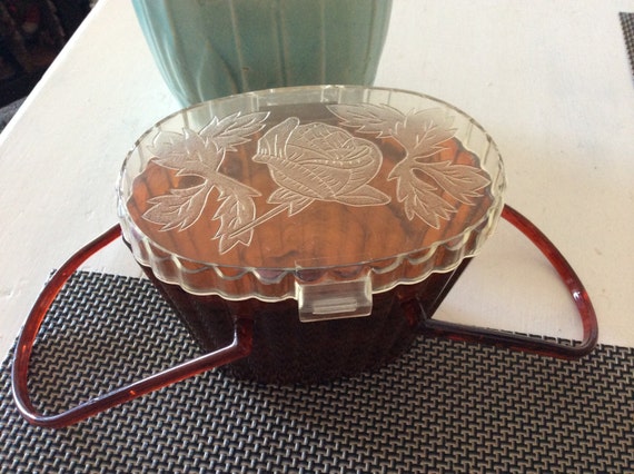 A 1950's Lucite Floral Etched Top Handbag From Th… - image 2