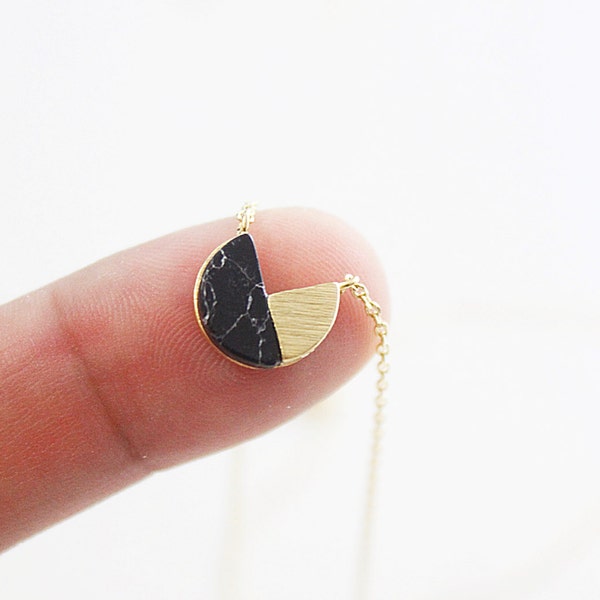 Gold Framed Black Marble Pendant Necklace Bridesmaid Gift Bridesmaid Necklace Simple and Modern Necklace