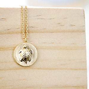 Gold Tiny Turtle in Circle Charm Necklace Turtle Pendant Necklace Bridesmaid Necklace Bridesmaid Gift Gifts for Friends image 6