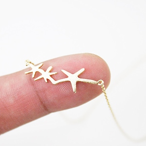 Three Starfish Necklace – Dainty Ocean-Inspired Jewelry – Gold or Silver – Beach Lover Gift – Sea Life Charm Necklace
