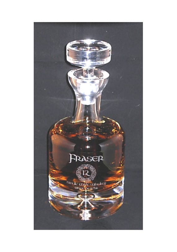 96 Etsy hearts don't lie — this custom-engraved crystal decanter is a genuinely elegant, gift-ready piece of barware that feels special to unwrap.