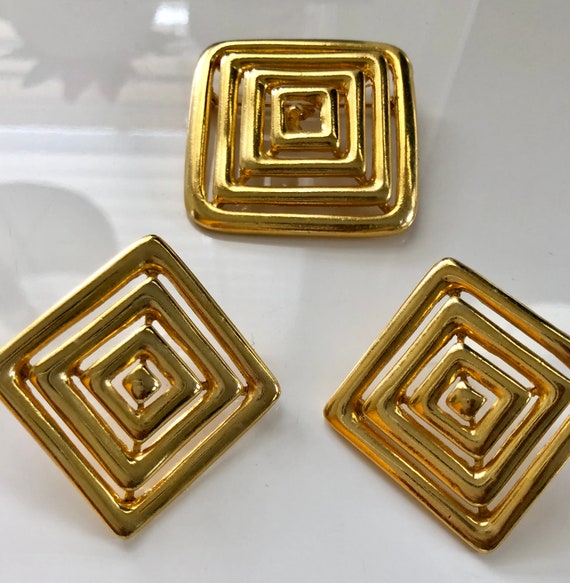 Gold-Tone "Square" Pierced Large Earrings and Lar… - image 8