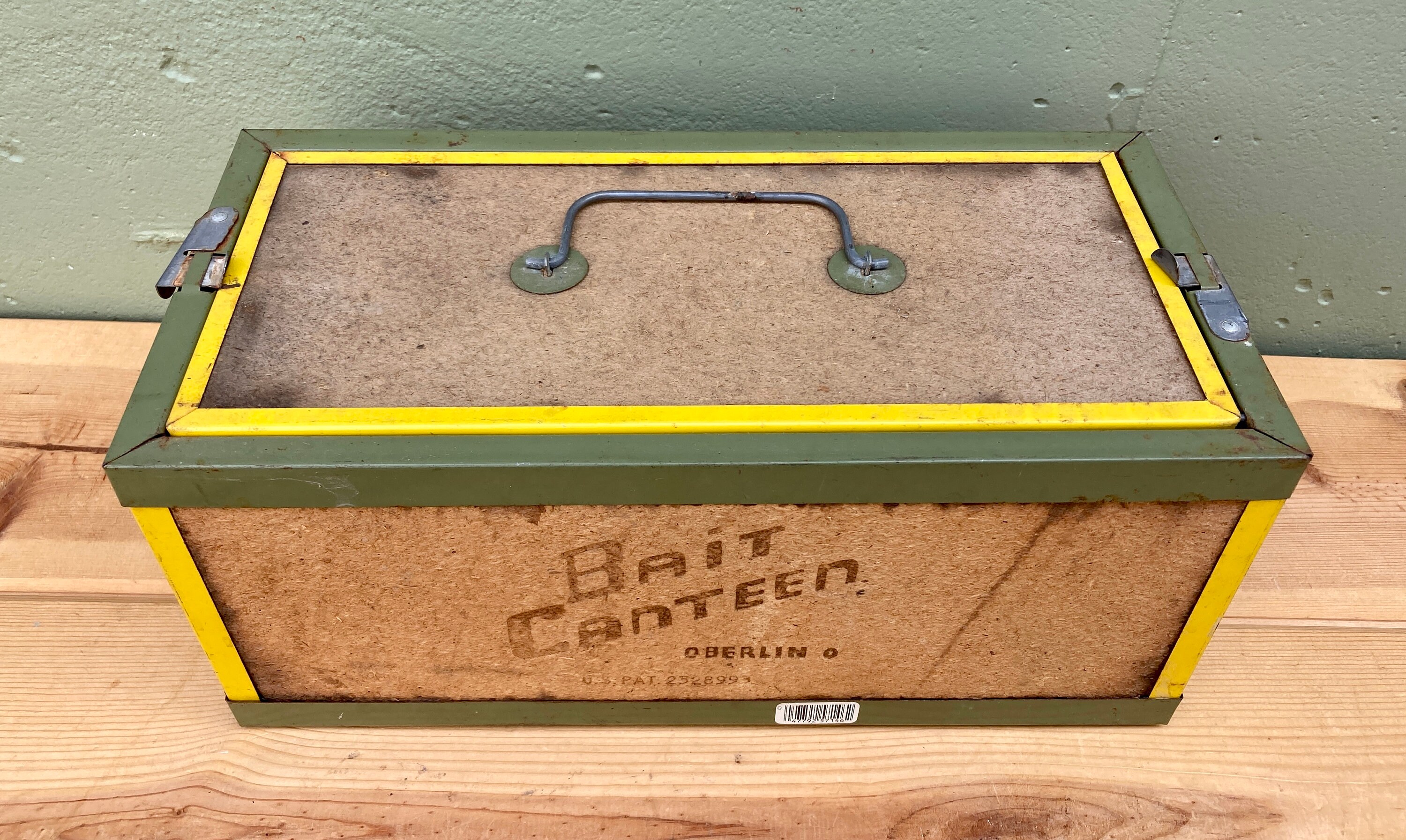 VINTAGE FISHING BAIT Canteen OBERLIN Cork Metal Worm Bedding Box-14Lx7Wx6T  $19.88 - PicClick