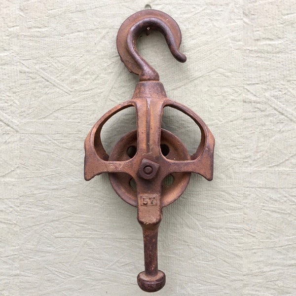 Rustic Iron Pulley—Vintage Rusty Barn Block And Tackle—Repurposed Lamp/Lighting Design—Industrial Metalworking Art Supply— FREE SHIPPING