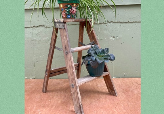 Escabeau en bois Échelle/tabouret à 3 marches Jardinière/support de plante  de style industriel patiné réutilisé LIVRAISON GRATUITE -  France