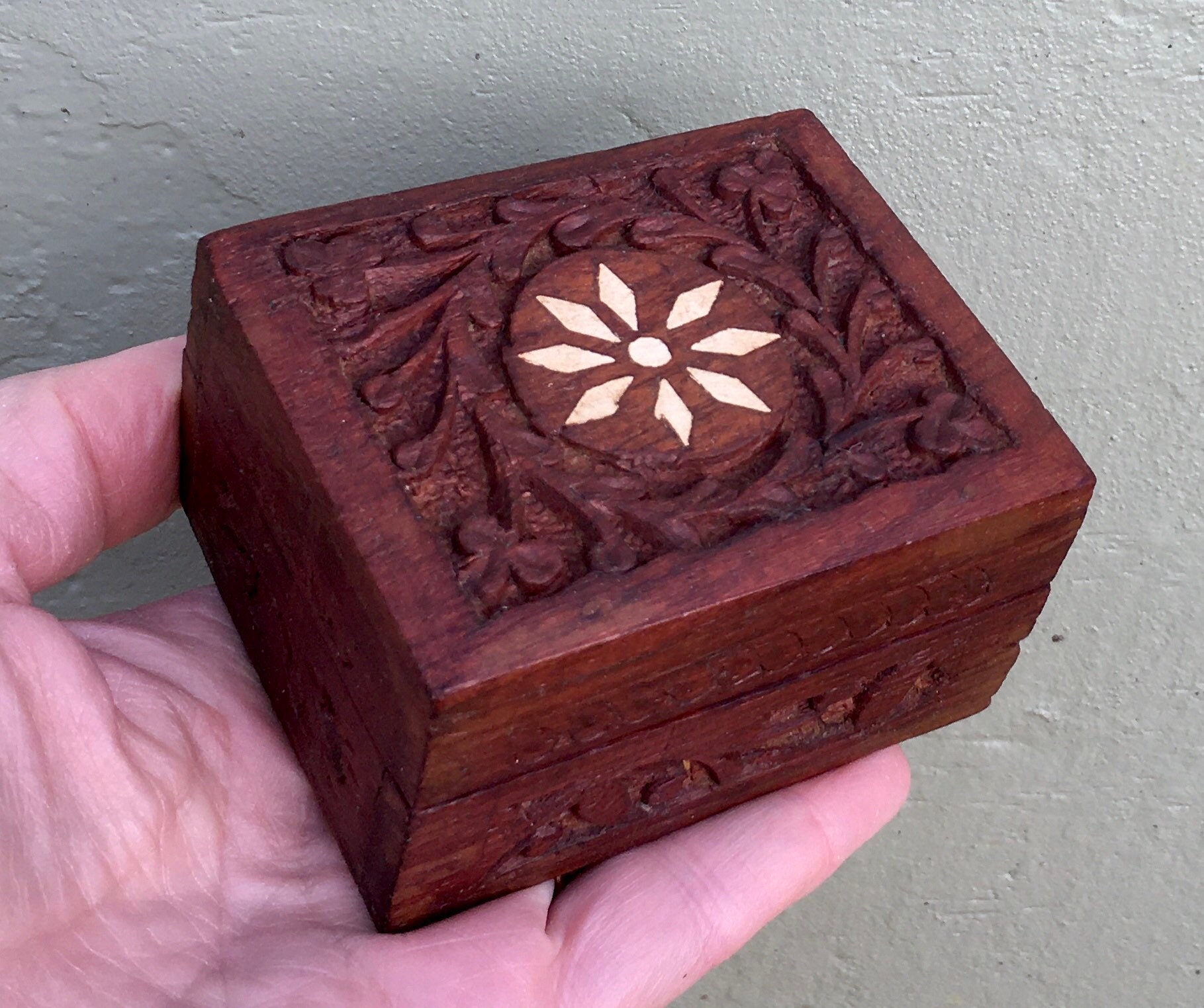 Vintage Handcrafted Rustic Wooden Decorative Ring Case Hand Carved Jewelry Box With Inlaid Floral Designed Hinged Lid
