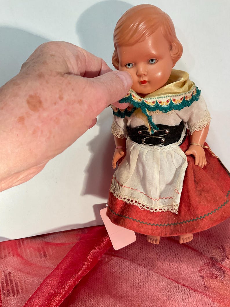 Vintage 1940s Diese Puppe Bekleidung Celluloid German Girl Doll 10" with tag, free Shipping bild 5