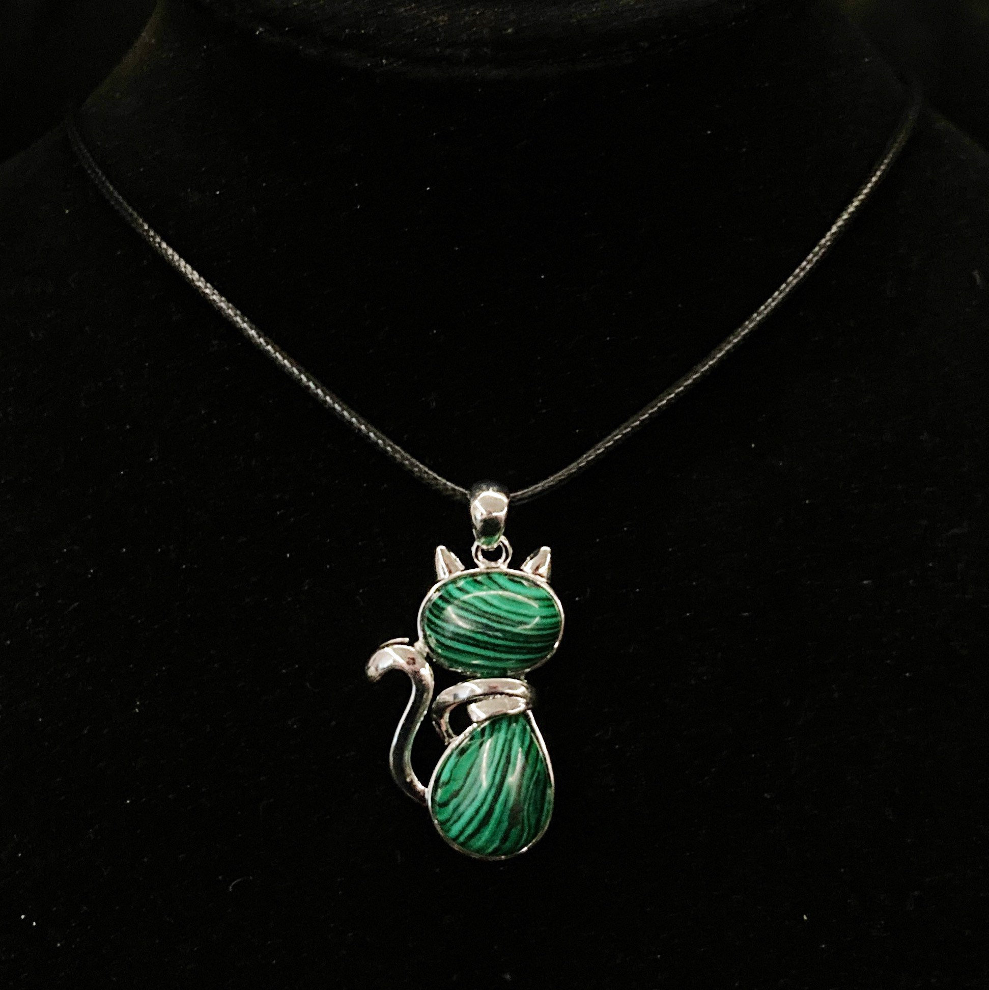 Collana Con Ciondolo Gatto Albero Della Vita - Gioiello Creativo E Alla Moda (Blu/Viola)