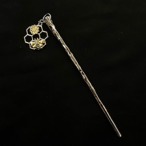 Support pour chignon abeille, Stick pour cheveux abeille, Peigne pour cheveux en nid d&#39;abeille, Bijoux abeille, Abeille argentée et dorée, Peigne à miel abeille, Support pour chignon, Stick à cheveux