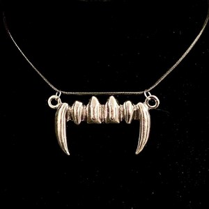 アクセサリー VAMP / NECKLACE / SILVER. GRILLZ JEWELZ VAMP