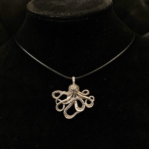 Octopus Necklace, Sea creature, Animal Necklace, Marine Animal, Octopus Pendant, Octopus Jewelry