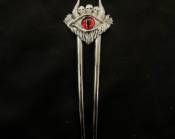 Boze oog haarvork, kattenoog, rode ogen, griezelig oog, boze ooghaar, U-vormige haarvork, schedelhaarvork, realistisch oog, zilveren oog