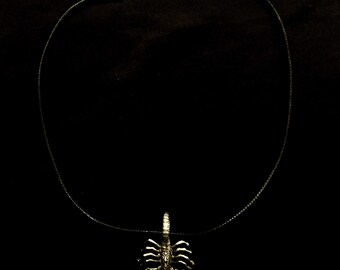Ciondolo Scorpione | Amuleto Gotico in Argento Ciondolo Scorpione | Amuleto Gotico in Argento