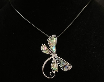 Collar de libélula, libélula de abulón, libélula plateada, libélula brillante, collar de insectos, colgante de libélula, joyería de libélula,