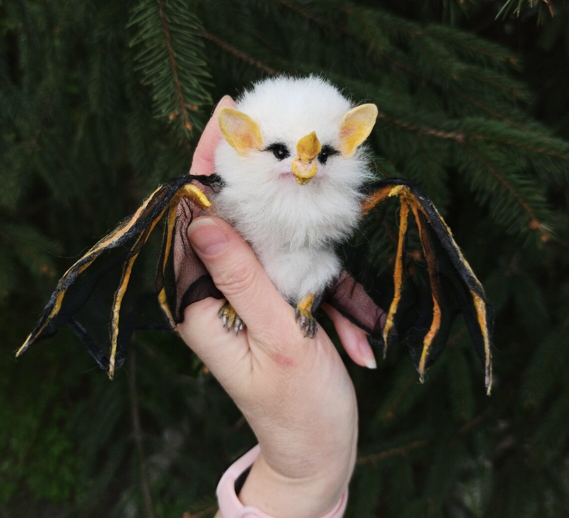 Honduran white bat miniature/Flying Fox/white bat/Pet portrait Etsy