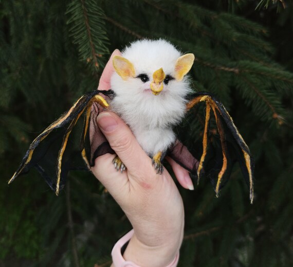 Honduran white bat miniature/Flying Fox/white bat/Pet portrait | Etsy