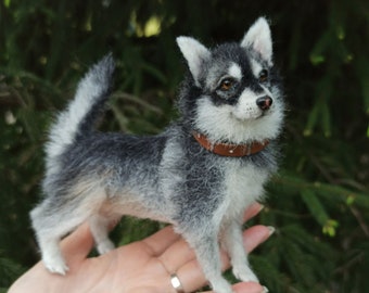 Husky/Miniature/Husky dog/Siberian Husky/husky puppy/felt animal sculpture/dollhouse/Custom Felted Portrait/Pet portrait/dog sculpture