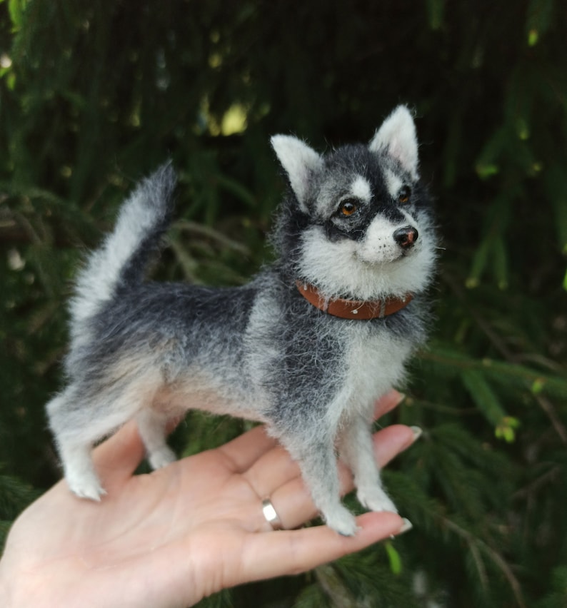 Husky/Miniature/Husky dog/Siberian Husky/husky puppy/felt animal sculpture/dollhouse/Custom Felted Portrait/Pet portrait/dog sculpture image 1