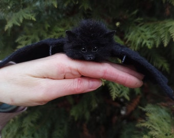 Black Baby Bat/Halloween/Flying Fox/Bat/dollhouse/Miniature/realistic bat/Vampire bat/Felted  bat/Halloween bat