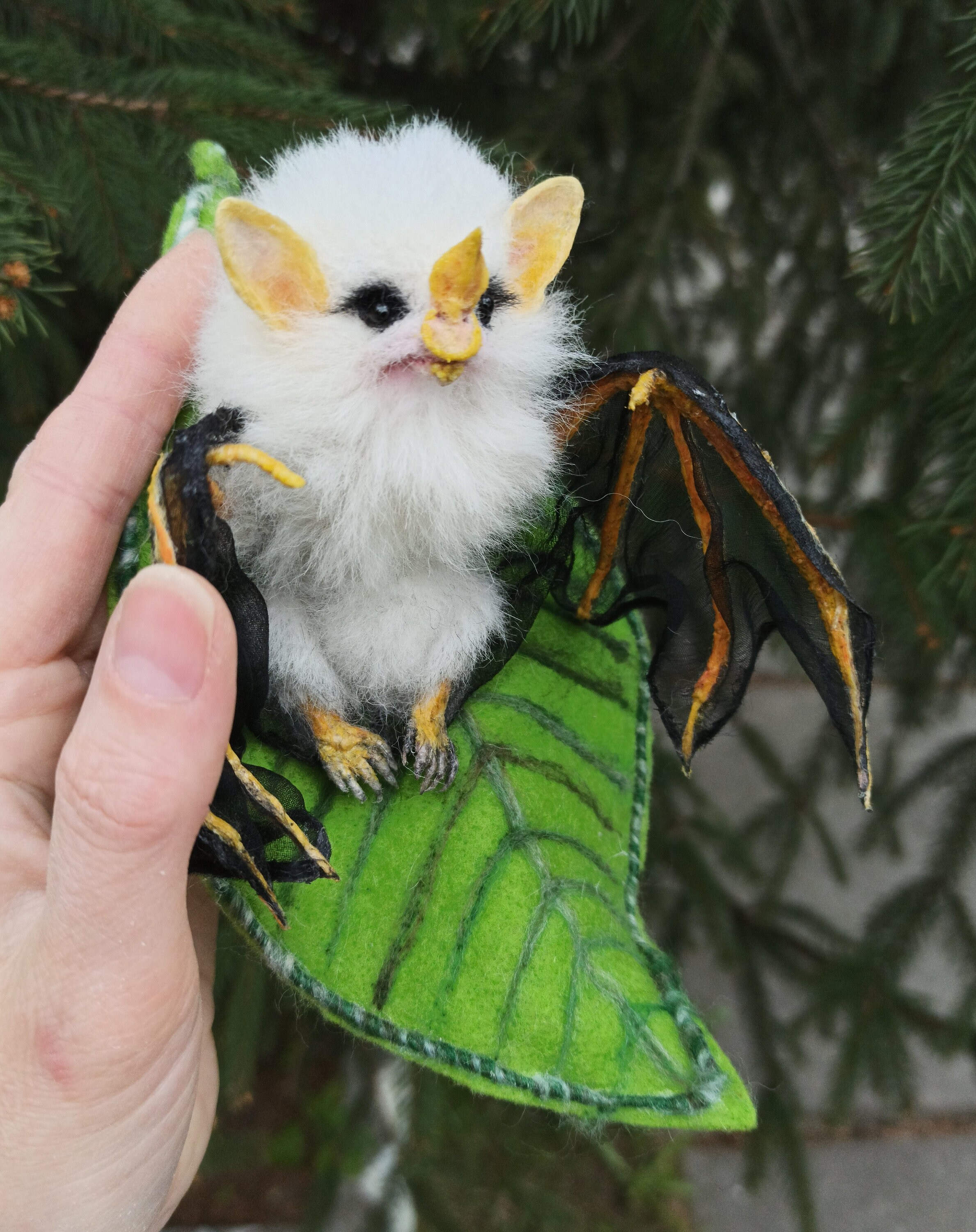 Honduran white bat miniature/Flying Fox/white bat/Pet portrait | Etsy