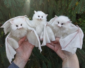 Three White Bats/Gothic Bat/Halloween/Flying Fox/Bat/dollhouse/Miniature/realistic bat/Vampire bat/Gothic gift ideas/Halloween bat