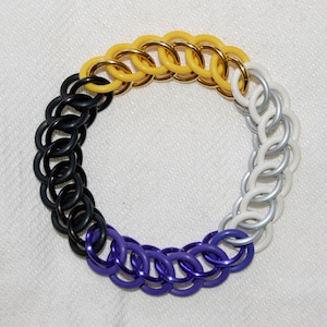 Stretchy Non-Binary Pride chainmaille bracelet