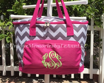 Chevron insulated Cooler Bag - FREE Monogram or Name - Great for Brides, Birthday, Housewarming, tailgates, beach, camping, fishing, boating