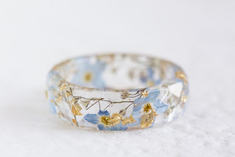 Forget-Me-Not and Gypsophila Flowers Resin Ring with Gold/Silver/Copper Flakes Nature Inspired Jewellery with Real Flowers Inside image 5