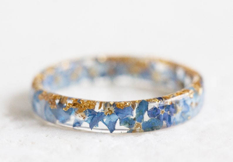 Nature Inspired Clear Resin Ring Band with Pressed Forget-Me-Not Flowers and Gold Flakes, Real Flowers Inside, Blue Ring, Mother's Day image 4