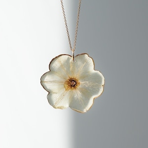 Narcissus Flower Necklace: Real Flower Pendant, Gold-Plated Chain