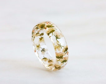 Faceted Resin Ring with Alyssum Flowers and Gold/Silver/Copper Flakes, Nature Inspired Jewelry, Christmas Gift