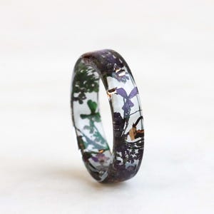 Bague en résine noire avec de vraies fleurs et des flocons d&#39;or/argent/cuivre à l&#39;intérieur, bijoux inspirés de la nature, bague florale, cadeau pour amoureux de la nature