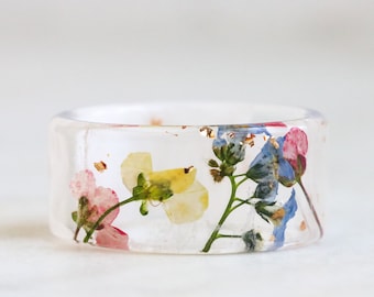 Wide Resin Ring with Pressed Flowers and Gold Flakes - White Ring - Two-Sided Clear and White Resin Ring - Nature Lover Gift Idea