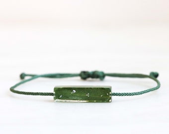 Pendant Bracelet with Real Dried Olive Leaves Inside, Textile Cord Bracelet, Resin Pendant, Friendship Gift, Christmas Gift, Green Bracelet