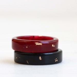 Set of Two Black and Burgundy Resin Rings, Resin Rings for Couples, Friendship Ring Set, Matching Rings, Christmas Gift, Red Black Ring Set