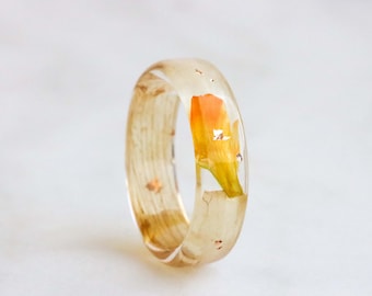 Daffodil Resin Ring With Real Petals and Gold/Silver/Copper Flakes Inside, Nature Inspired Floral Jewelry, Handmade Jewelry