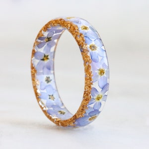 Bague myosotis Jonc floral avec fleurs bleu clair et flocons d'or/argent/cuivre Bijoux en résine Bague à facettes avec petites fleurs image 7