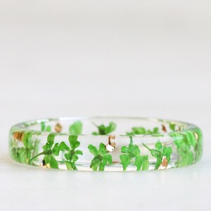 Pressed Flower Resin Ring, Delicate Green Queen Anne's Lace on Clear Band, A Gift Inspired by Nature, Christmas Gift image 2