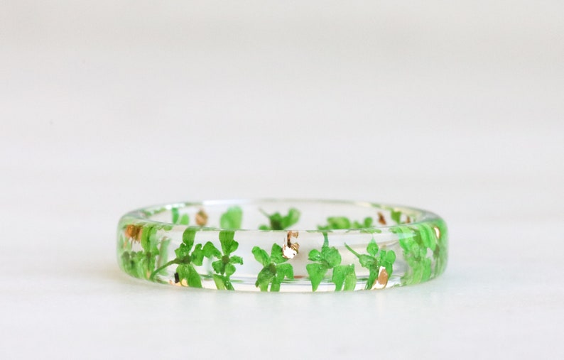 Pressed Flower Resin Ring, Delicate Green Queen Anne's Lace on Clear Band, A Gift Inspired by Nature, Christmas Gift image 2