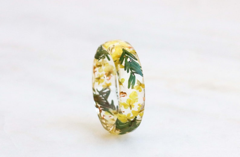 Mimosa Resin Ring, Pressed Yellow Queen Anne's Lace Flowers, Green Mimosa Leaves, Faceted Ring, Nature Inspired Jewelry, Christmas Gift image 4