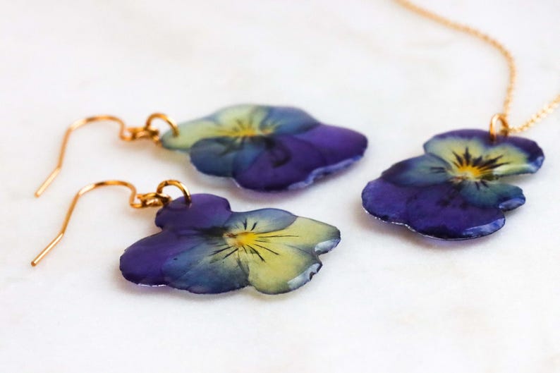 Real pansy flower jewelry set with matching earrings and necklace