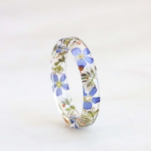 Floral Resin Ring, Clear Resin Ring Band with Pressed Forget-Me-Not and Gypsophila Flowers Inside, Stackable Ring, Christmas Gift image 2