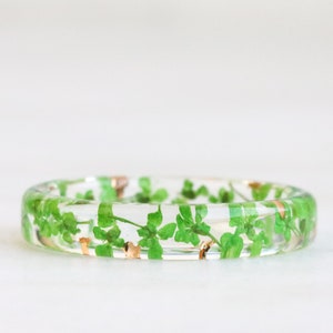 Pressed Flower Resin Ring, Delicate Green Queen Anne's Lace on Clear Band, A Gift Inspired by Nature, Christmas Gift image 4