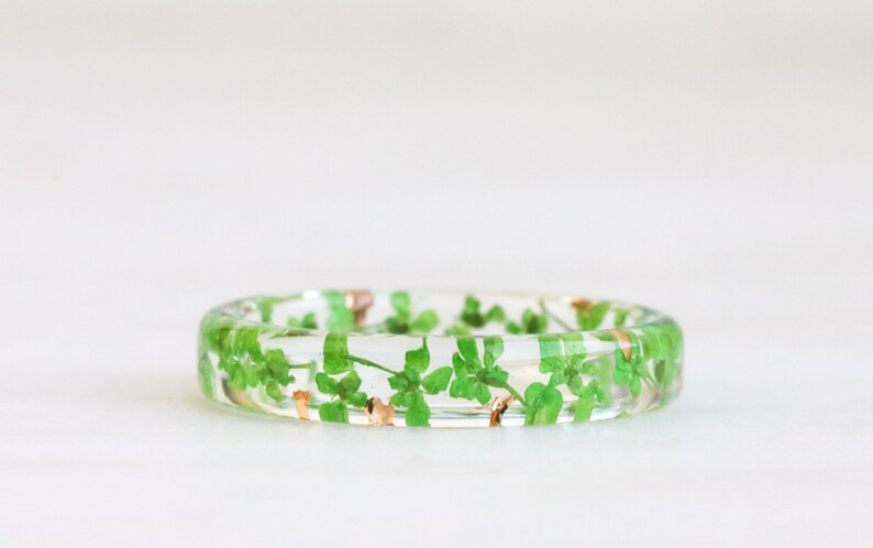 Pressed Flower Resin Ring, Delicate Green Queen Anne's Lace on Clear Band, A Gift Inspired by Nature, Christmas Gift image 4