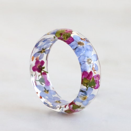 Resin Ring with Pressed Blue Forget-Me-Not, Pink Alyssum Flowers and Silver/Gold/Copper Flakes, Nature Jewelry, Faceted Blue Pink Ring