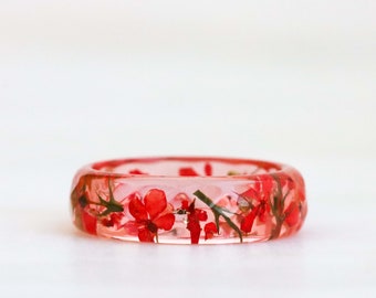 Red Floral Ring, Faceted Resin Ring with Real Flowers and Leaves and Gold/Silver/Copper Flakes, Nature Inspired Jewelry, Holiday Gift