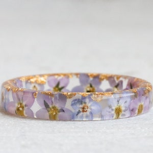 Nature Inspired Clear Resin Ring Band with Pressed Pink Blue Forget-Me-Not Flowers and Metal Flakes - Real Flowers Inside