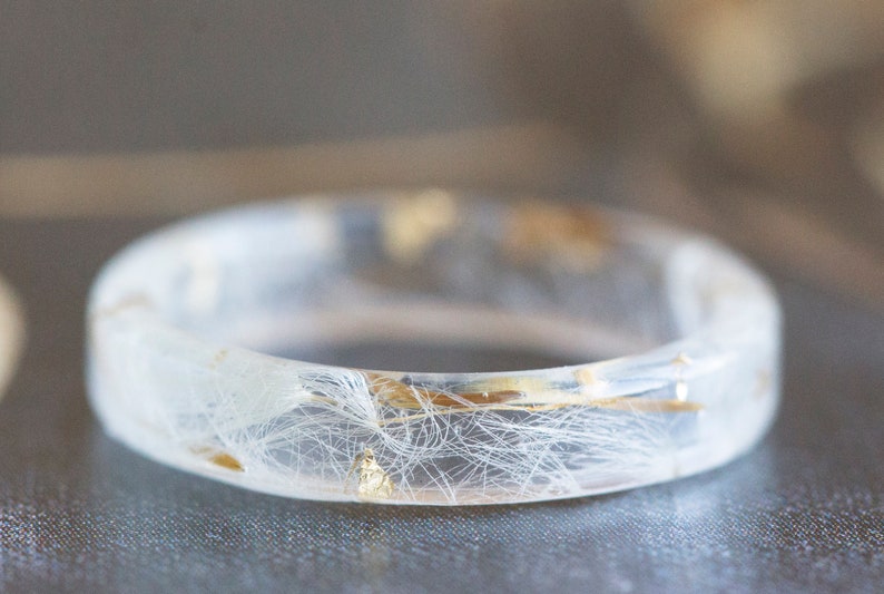 Thin Resin Ring With Dandelion Petals and Gold/Silver/Copper Flakes, Nature Inspired Resin Jewellery, Floral Gift, Make a Wish Jewelry image 4